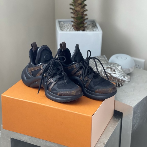 Louis vuitton archlight sneakers - Picture 1 of 16